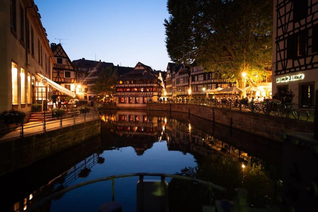 La Maison De L'Eclusier Apartman Strasbourg Kültér fotó